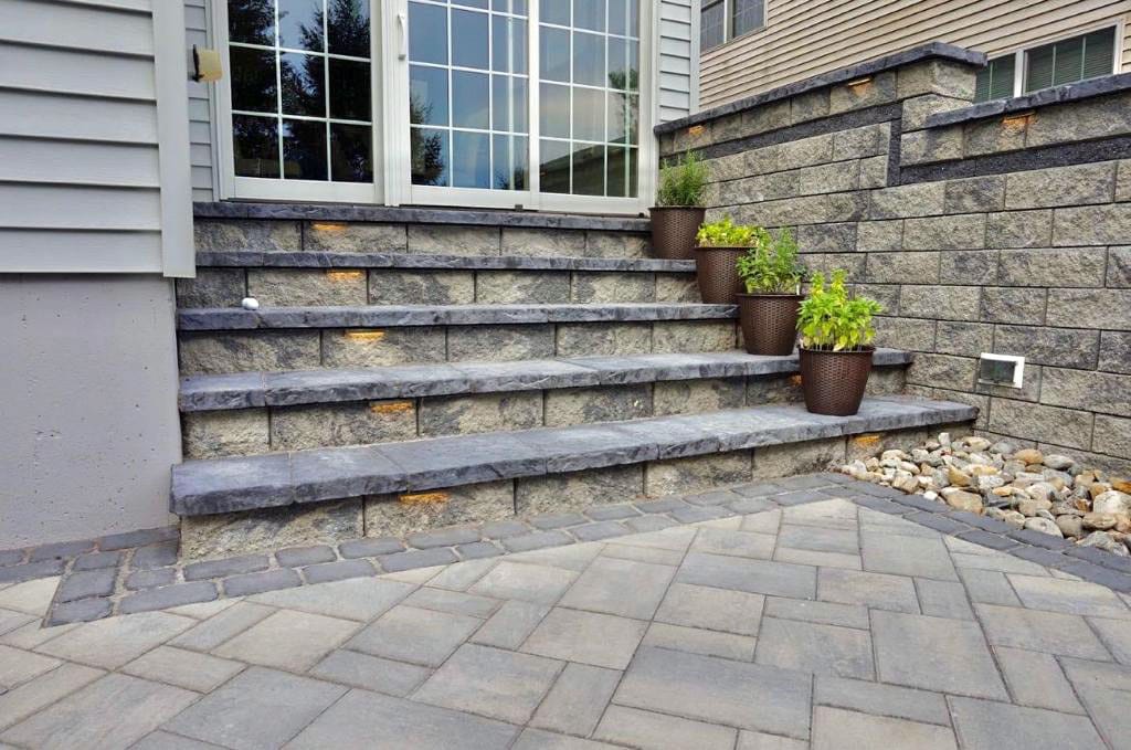 Stoops & Steps by Islip Paving & Masonry in Long Island (3)